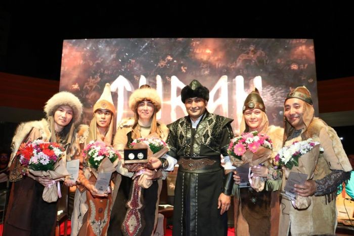 Kazakistanl mzik topluluu Mersin’e geliyor 