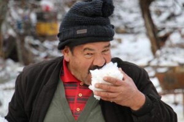 Mersin`de yayla ve ormanlar beyaz gelinliini giydi