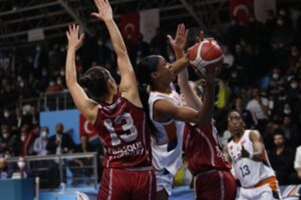 ukurova Basketbol Avrupa`da adn son 16`ya yazdrd