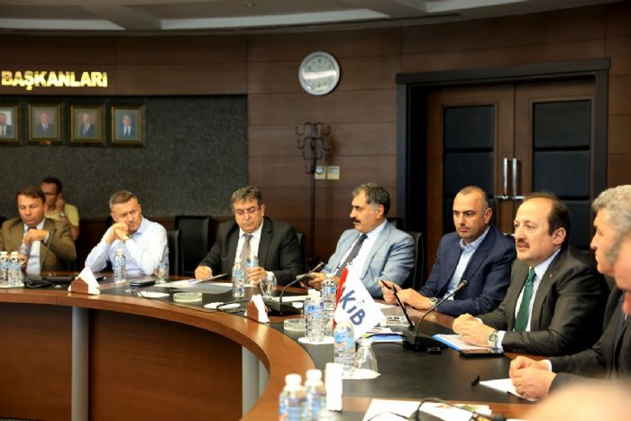 akr: Yere den her meyve tarma zarar veriyor
