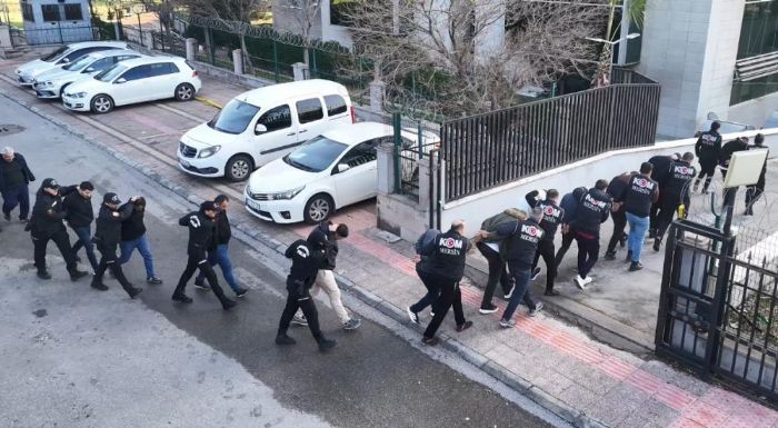 Mersin�de Lava� lobisine operasyon: 17 tutuklama