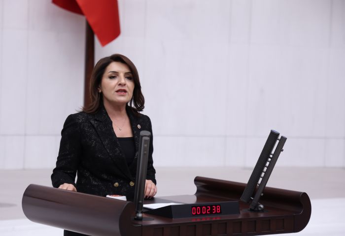 K��: �Ahili�i ya�atman�n yolu esnaf� ya�atmakt�r�