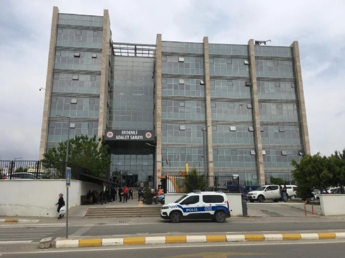 Erdemli’de doland�r�c�l�k ve yasad��� bahis operasyonu