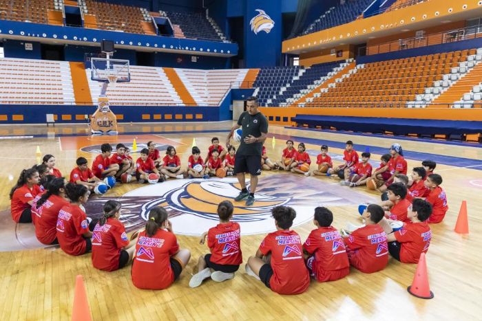 cretsiz basketbol kurslar ile altyapya sporcu yetiiyor