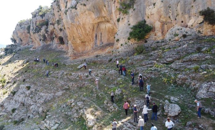 oban kei ararken, milattan nceki yazl tasvirleri bulmu