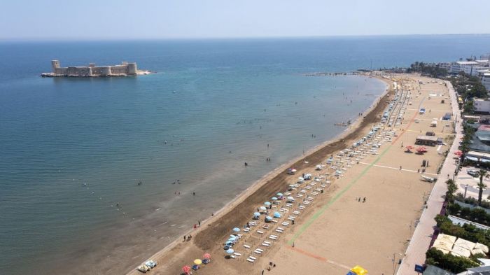 Mersin’deki 12 halk plaj alyor