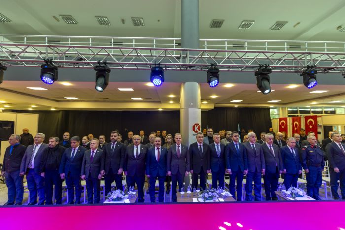 Akdeniz Tekstil Fuar��nda 2,5 Milyar TL�lik ticaret hacmi ger�ekle�ti