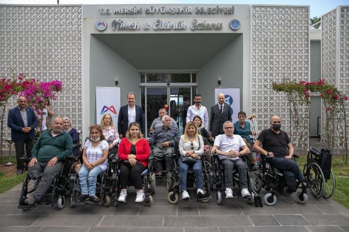 Bykehir Belediyesinden engellilere 60 akl sandalye