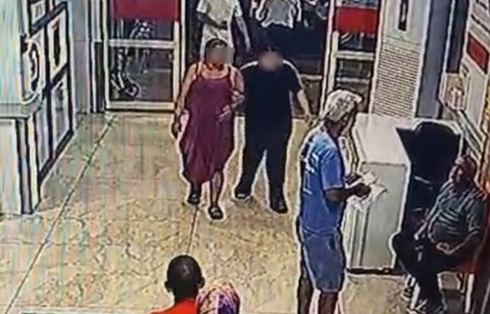 (�ZEL)-Kar�n a�r�s�yla geldi, hastane tuvaletinde do�um yapt�