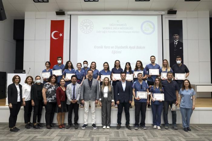 Evde salk ekibine Kronik Yara ve Diyabetik Ayak Bakm eitimi