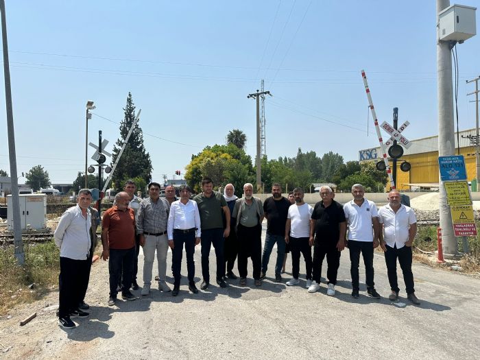 Karayoluna balants kesilen geide tepki: 