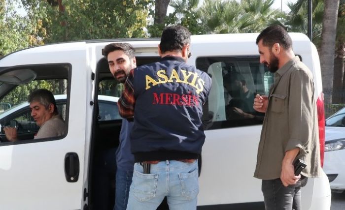 Kıskançlık krizine girdi, genç kadın doktorun hayatını kararttı